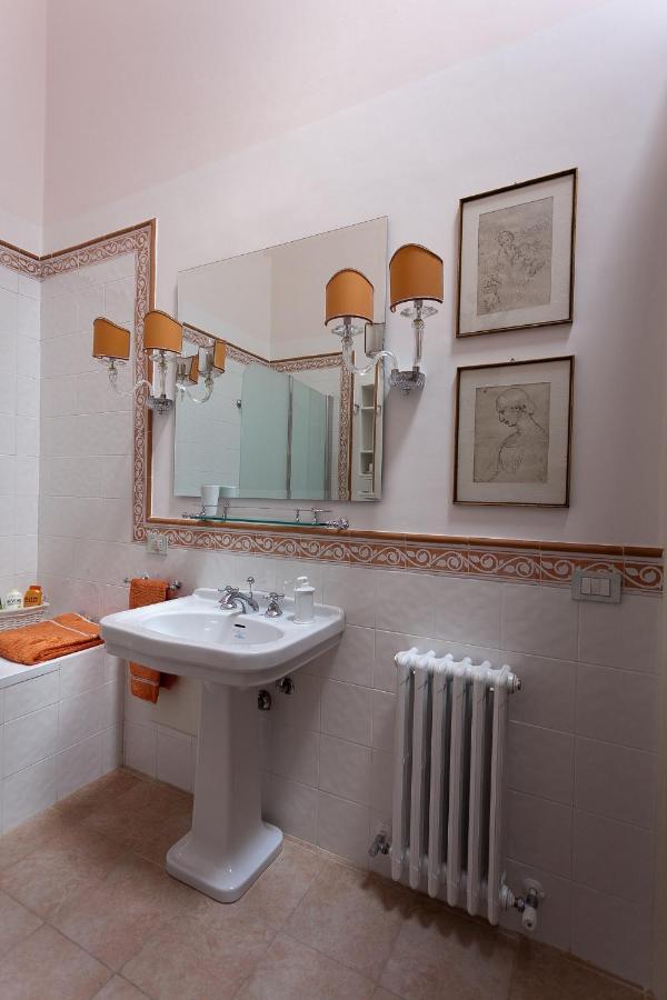 Palazzo Pio Apartment Лечче Экстерьер фото